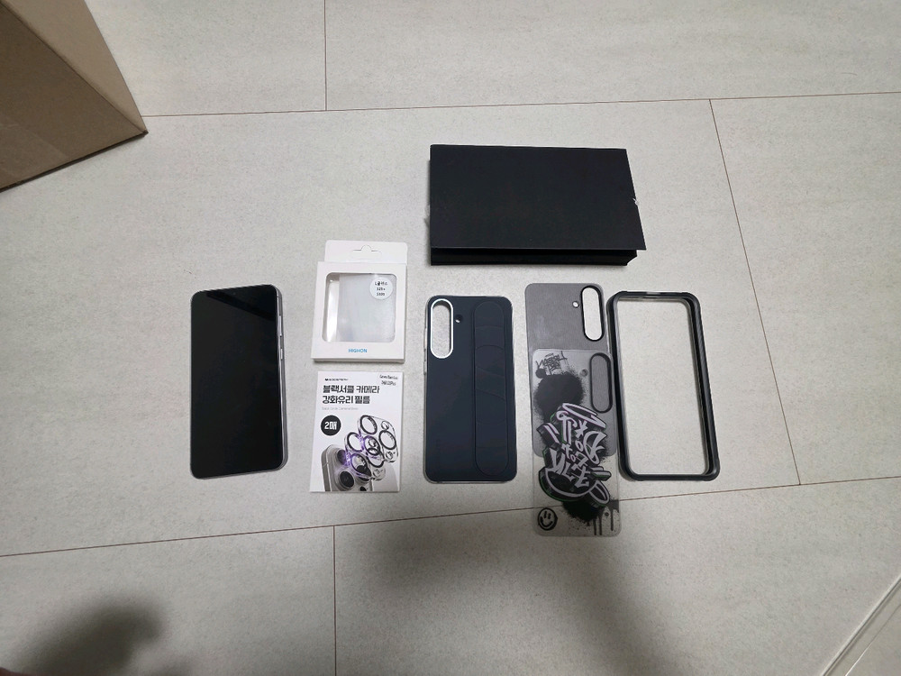 갤럭시 S25플러스 실버 512GB+삼성 정품 케이스팝니다--7