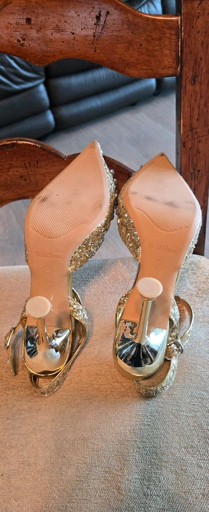 스팽글 스틸레토 힐 웨딩슈즈 이미지