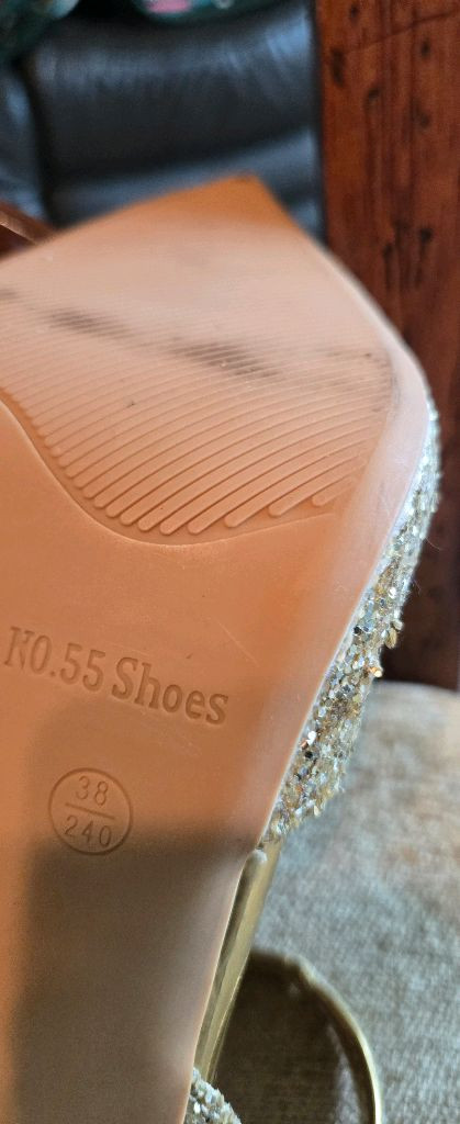 스팽글 스틸레토 힐 웨딩슈즈 이미지