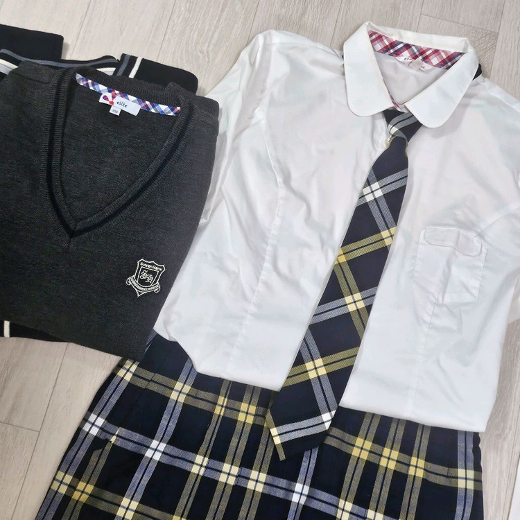 하나중 교복 짧치 세트 이미지