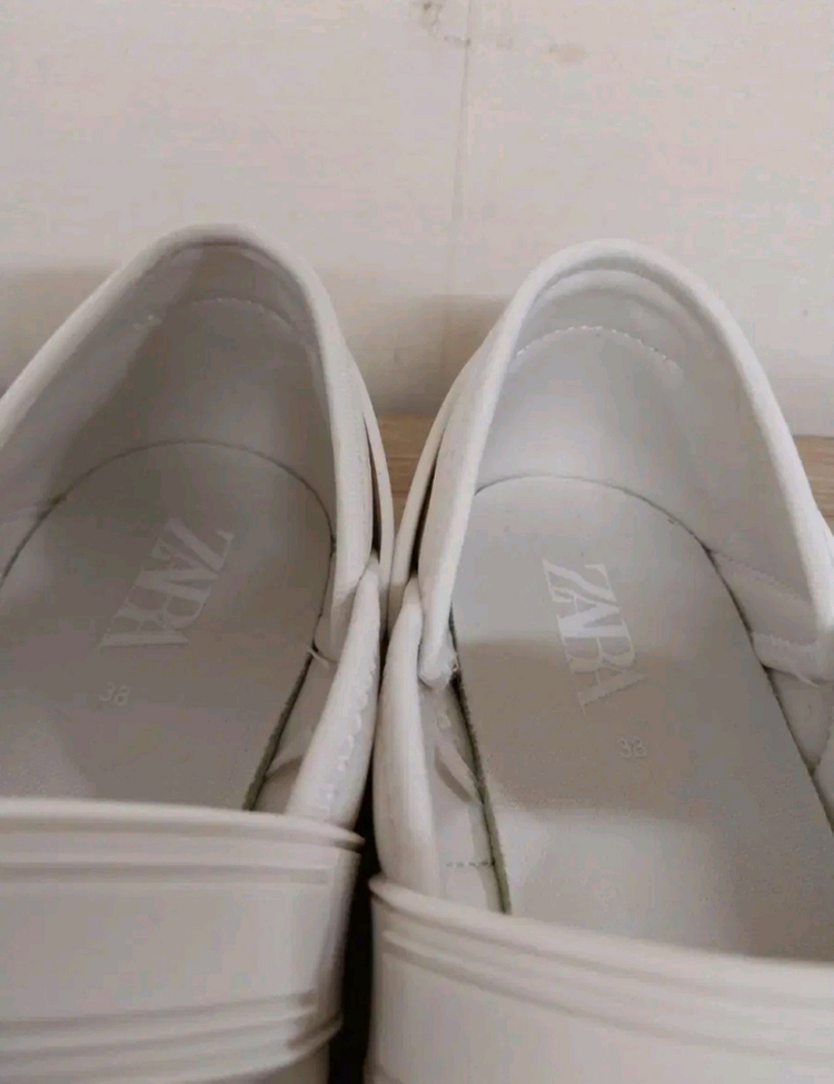 여성 자라 스포츠 발레리나 크림화이트 플랫슈즈 (245) 이미지