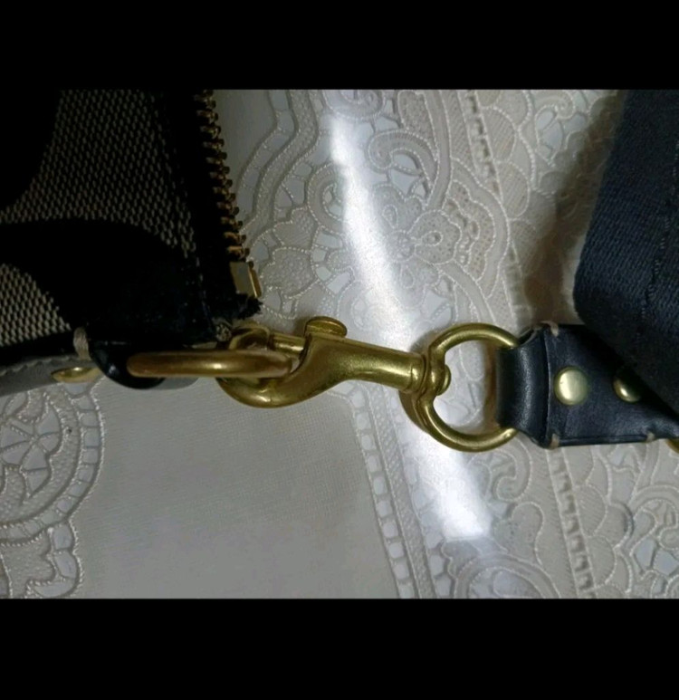 여성 코치 미니 크로스백 이미지