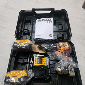 디월트 햄머드릴 DCD806P2 정품 이미지