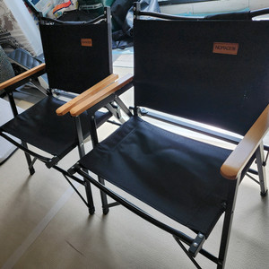 노마드 폴딩체어 2개