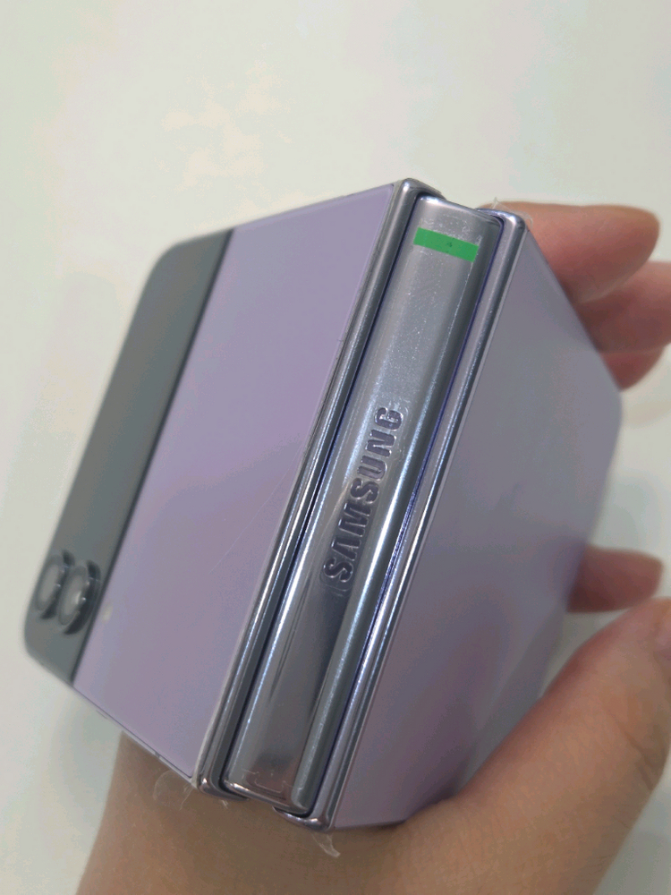 갤럭시 Z플립4 센터판SSS새폰 256g 서울z플립4 부산z플립4 대구z플립4 파주z플립4 인천z플립4 거제z플립4 이미지