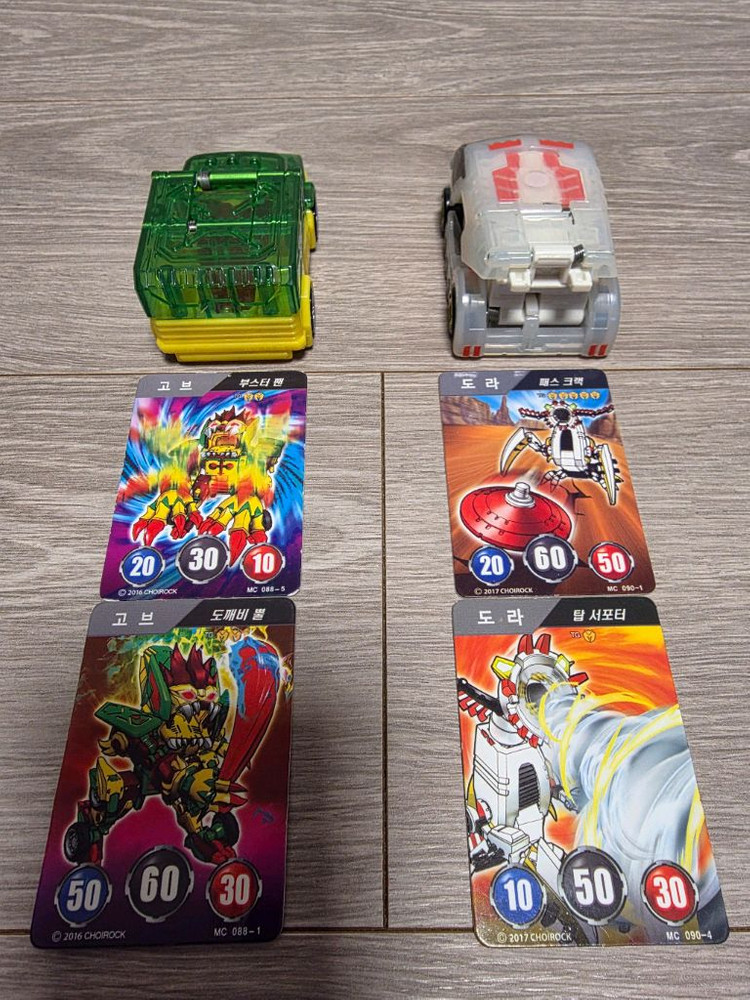터닝메카드W 발사체 2종-고브,도라+메카드 4장 이미지