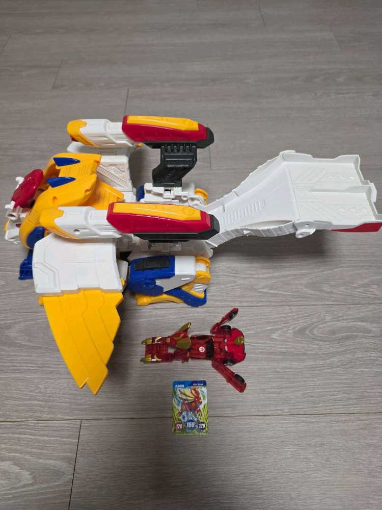 터닝메카드W 윙라이온 (1,2단계 변신 OK)+카이온+메카드1장 (카이온) 이미지