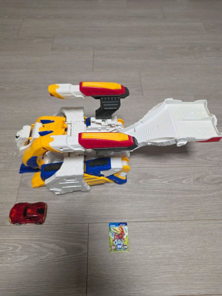 터닝메카드W 윙라이온 (1,2단계 변신 OK)+카이온+메카드1장 (카이온) 이미지