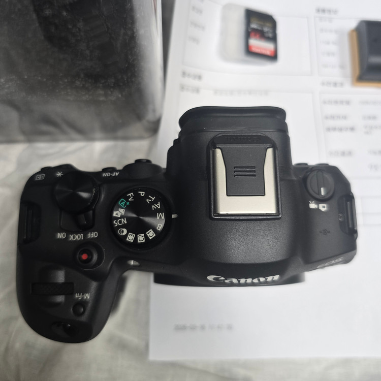 캐논 정품 R6 Mark II BODY 미러리스 풀프레임 카메라(풀박 + 추가 구성품)--8