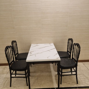 중고업소용가구 카페 식당 음식점 4인용테이블의자세트