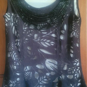 블랙 레이스 비즈 장식 민소매 블라우스