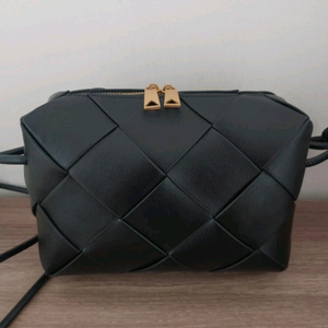 소가죽 위빙 미니 크로스백 새상품 이미지