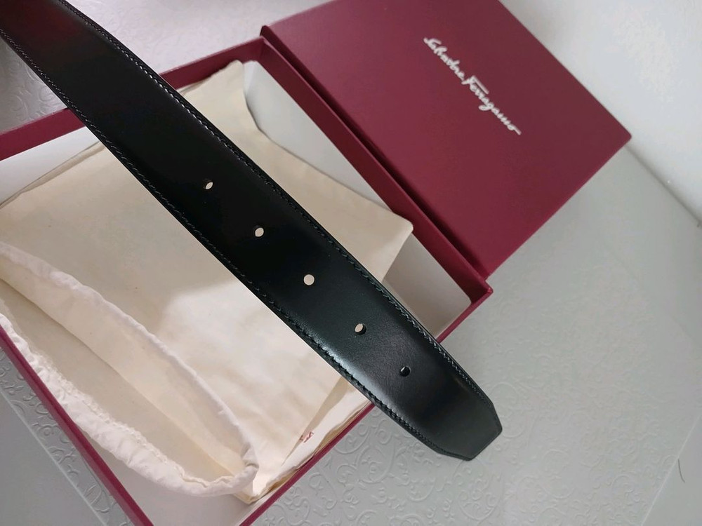 페라가모 금장 양면 가죽 벨트 정품 이미지