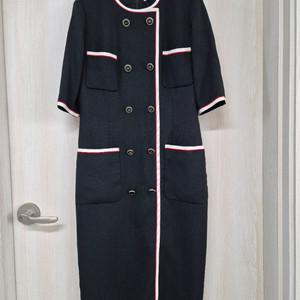 모조에스핀 더블버튼 배색원피스