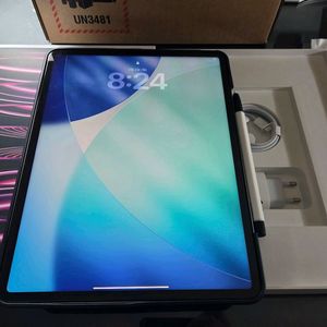 아이패드 프로 12.9 M2 6세대 셀룰러 256 풀셋 이미지