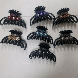 레드꽃 집게핀 7개 이미지