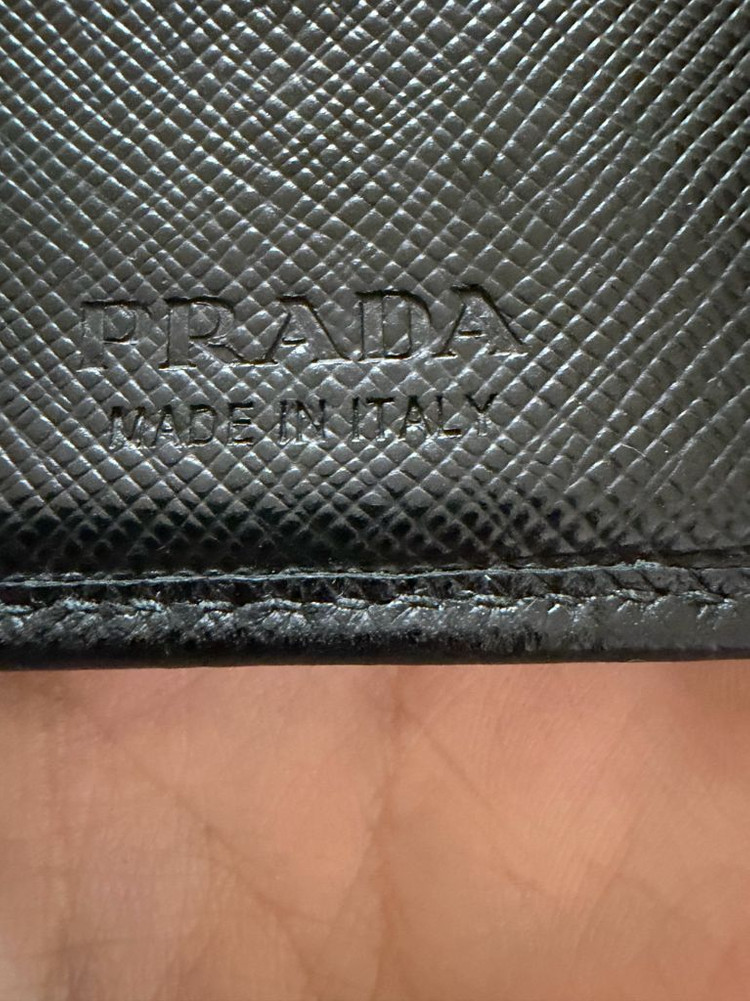 프라다 사피아노 남성 반지갑 이미지