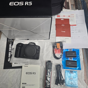 캐논 EOS R5 미러리스 8K RF 바디(풀박+추가구성)