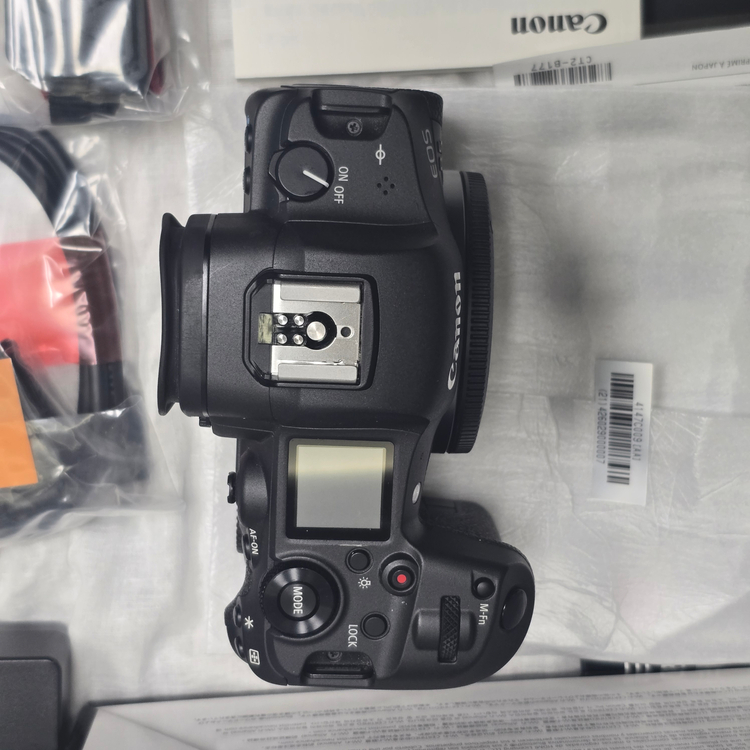 캐논 EOS R5 미러리스 8K RF 바디(풀박+추가구성)--3