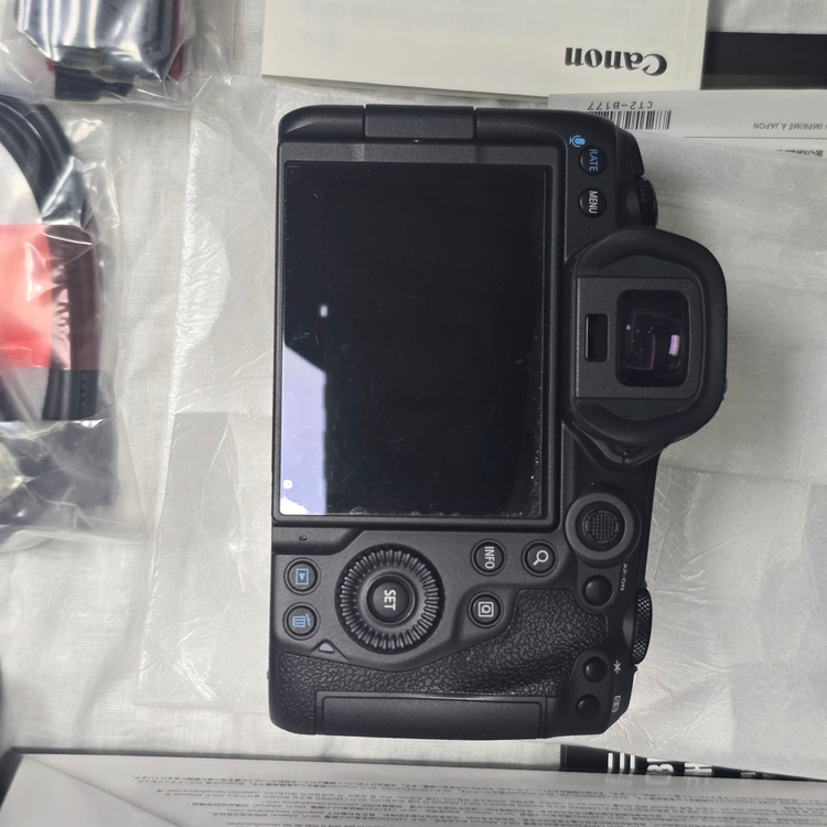 캐논 EOS R5 미러리스 8K RF 바디(풀박+추가구성)--4