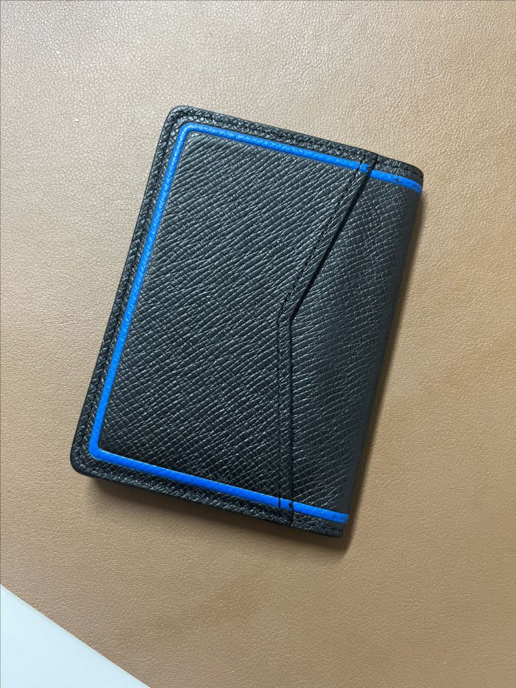 루이비통 타이가 투톤 오거나이저 이미지