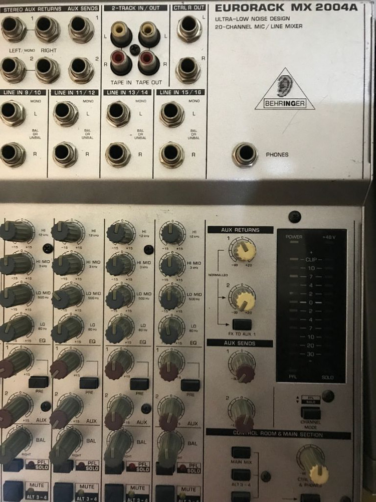 베링거 MX2004A 믹싱콘솔 이미지
