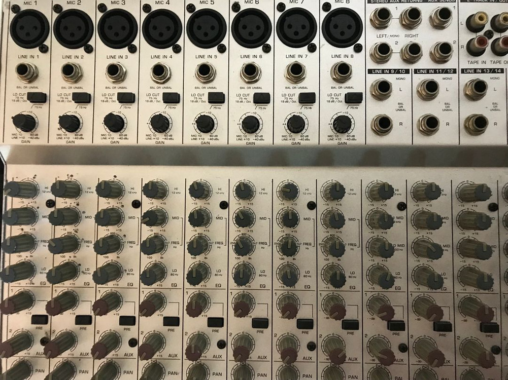 베링거 MX2004A 믹싱콘솔 이미지