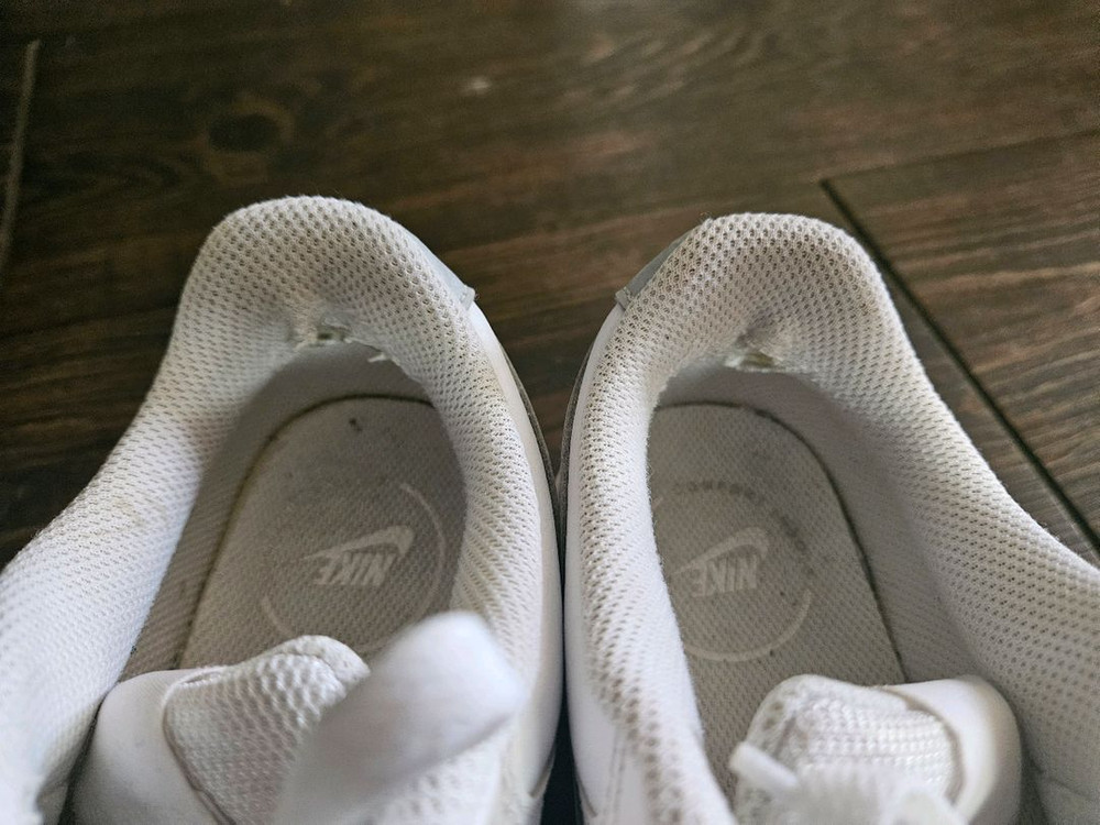 나이키 에어포스1 - 240 , 나이키 코트 비전 알타 - 245 , 나이키 포스 - 245 이미지