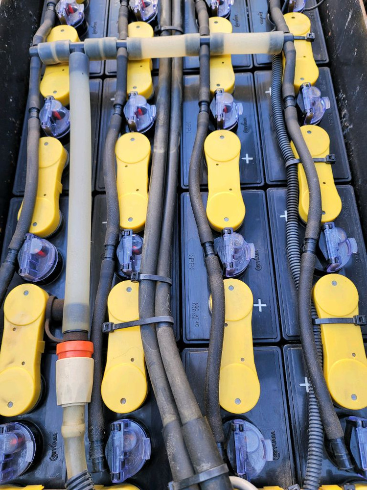 신차급 스미토모 1.5톤 4.5M3단 입식지게차 판매 이미지