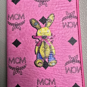 MCM 정품 여권케이스 이미지