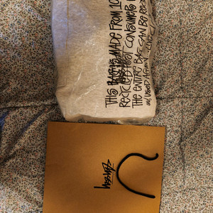 스투시 괌 후드티 ASH Heather 색상