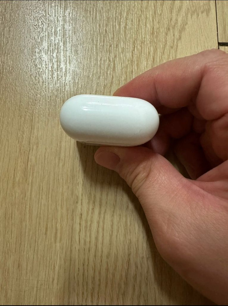 애플 에어팟 2세대 무선 이미지