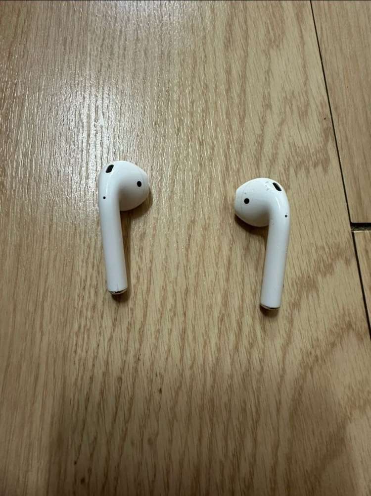 애플 에어팟 2세대 무선 이미지