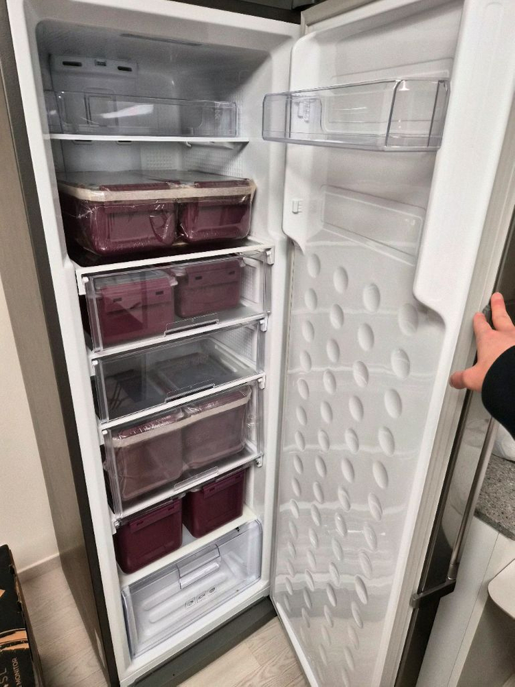 삼성 스탠드 김치냉장고 RQ28M6102S8 실버 이미지