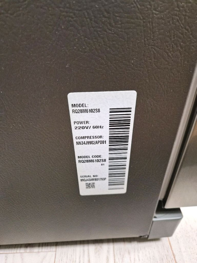 삼성 스탠드 김치냉장고 RQ28M6102S8 실버 이미지