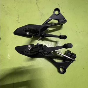 KTM rc390 순정 백스텝