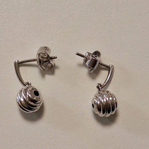 골든듀 18k 러브웨이브 귀걸이 이미지