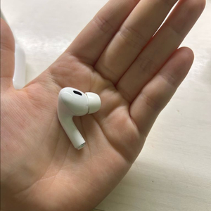 에어팟프로2세대 왼쪽유닛 이미지