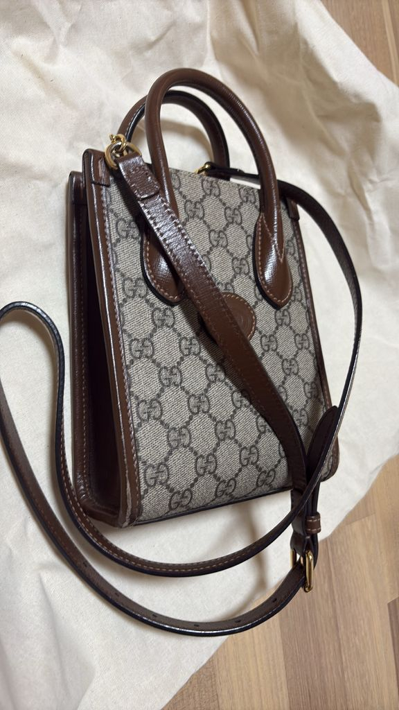 구찌 크로스백 이미지