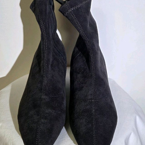 차콜 스웨이드 앵클부츠((새상품)) 이미지