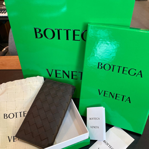 보테가 베네타 인트레치아토 투톤 장지갑 이미지