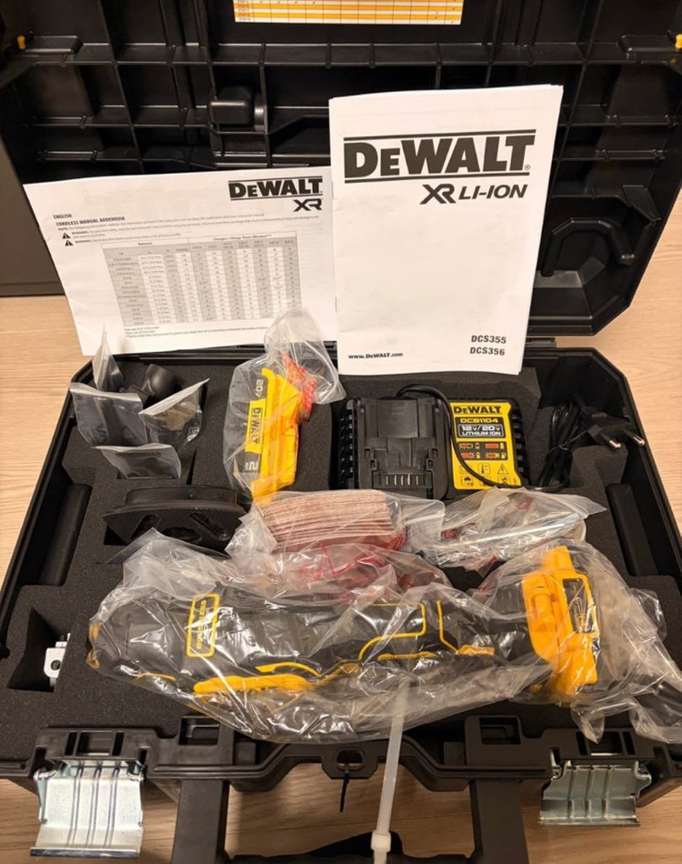 디월트 멀티커터 DCS355 풀세트 + 커터날 추가 이미지