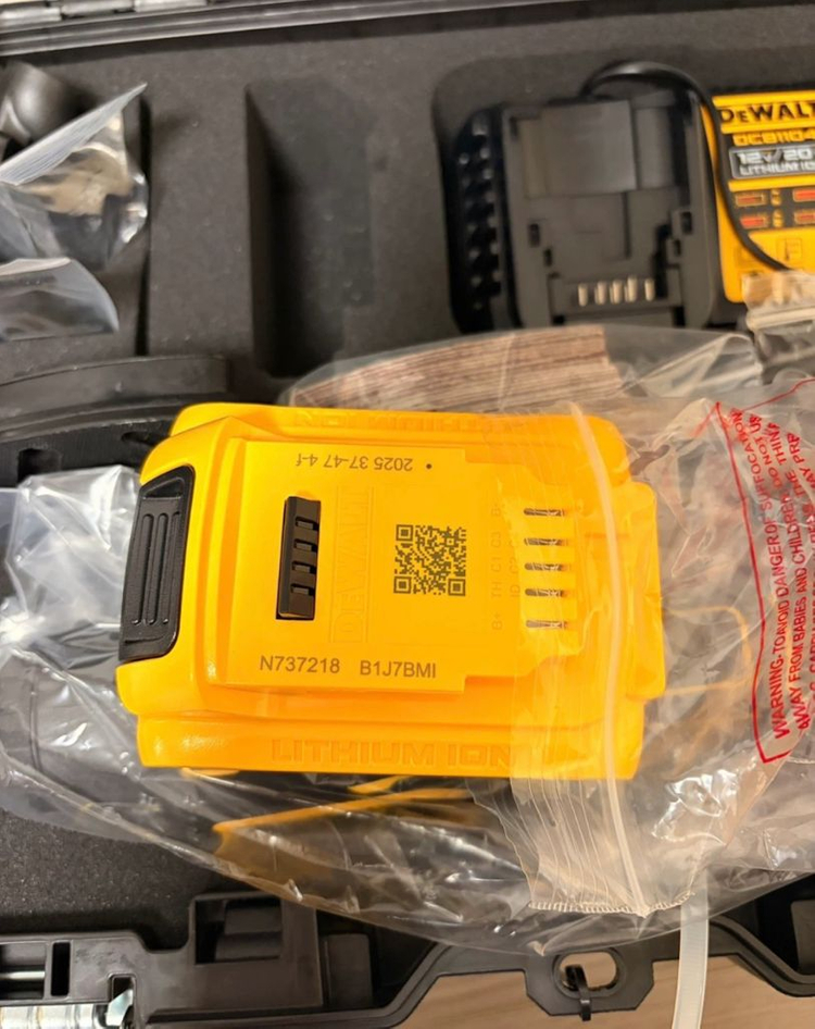 디월트 멀티커터 DCS355 풀세트 + 커터날 추가 이미지