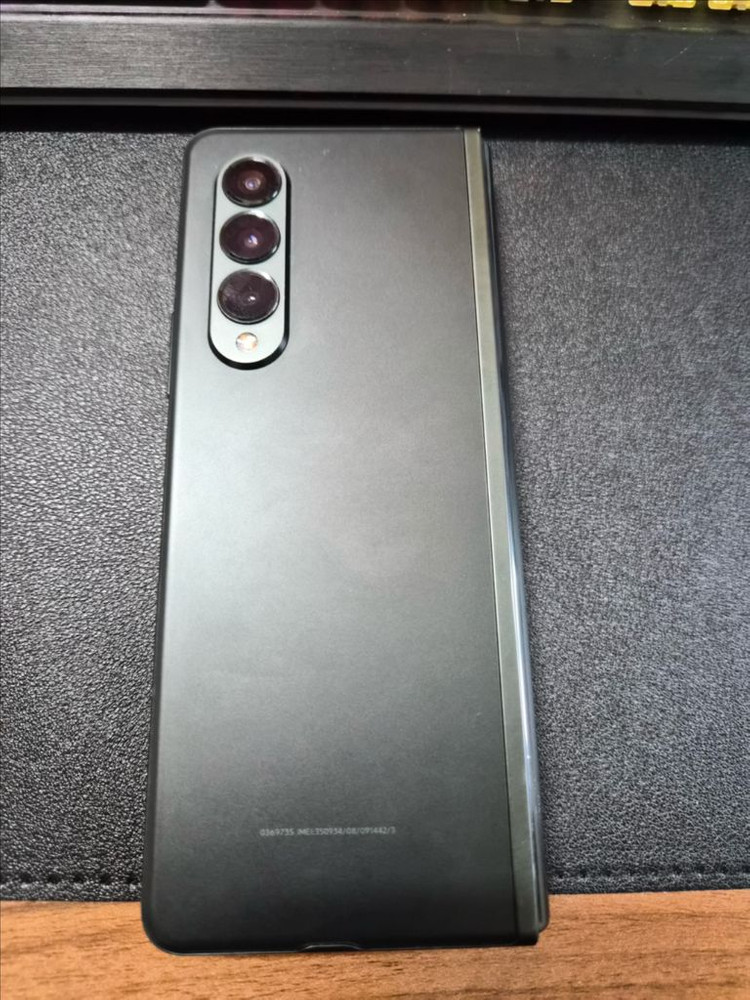 갤럭시 Z폴드 3 이미지