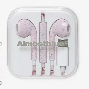 얼모스트블루 스노우 이어폰 (핑크 C타입) 새상품 삽니다 이미지