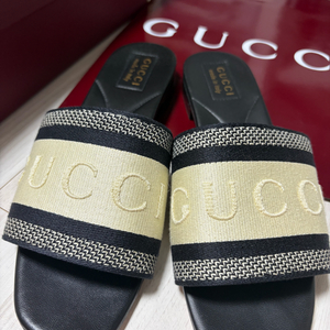 구찌 25ss 여성 슬라이드 샌들 37.5