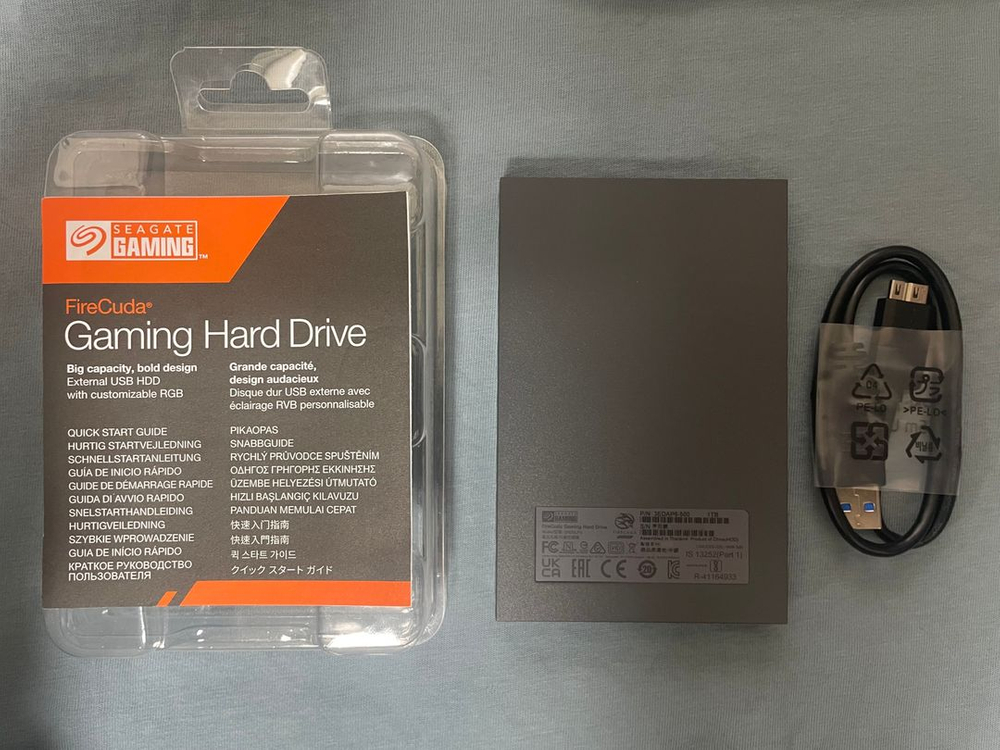 씨게이트 파이어쿠다 휴대용 외장하드 / 1TB / 본품 + 케이블 이미지