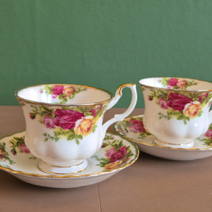 빈티지 로얄알버트 황실장미 2조 가격