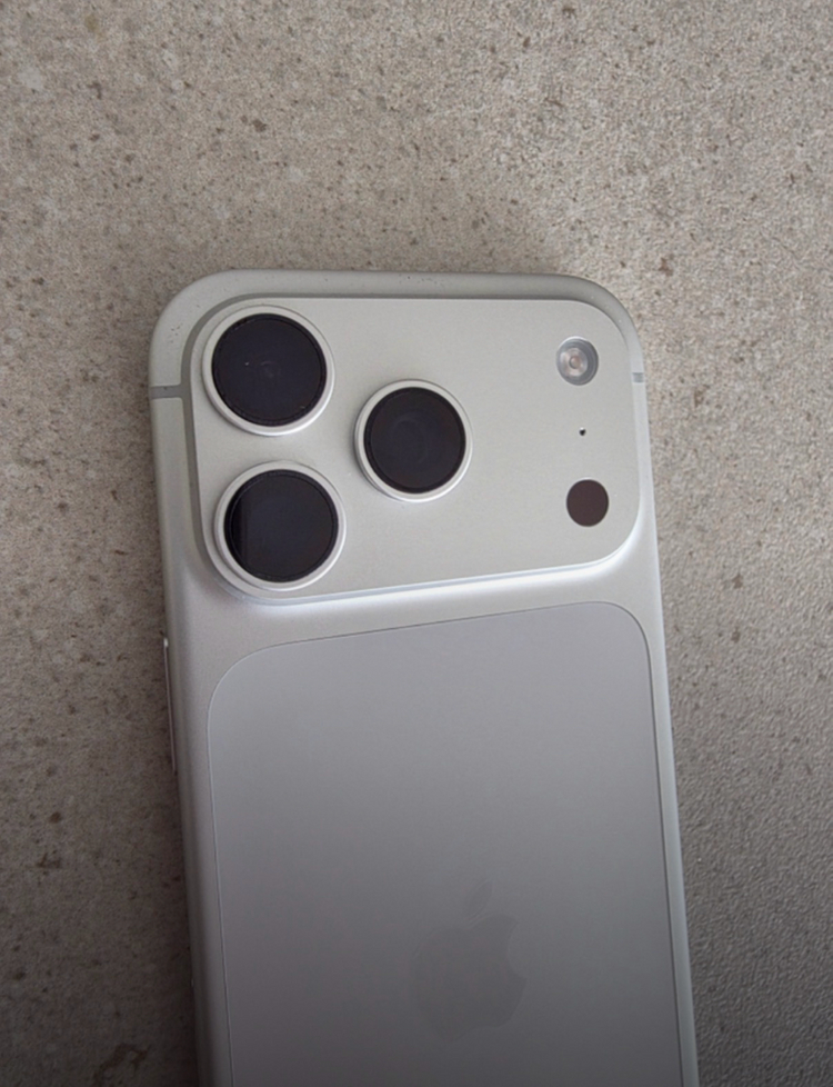 아이폰 17프로 실버 256GB--4