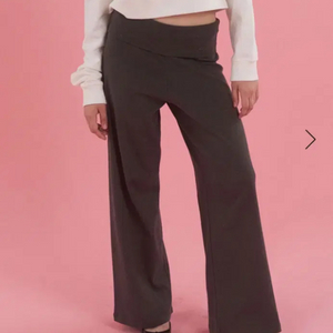 릴리코츠 마일로 팬츠 차콜 새상품